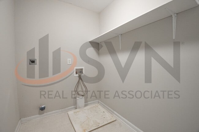 Building Photo - 3 Bedroom / 2.5 Bath in South Durham Neighborhood!