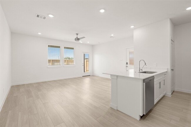 Building Photo - 1742 Revolution Way