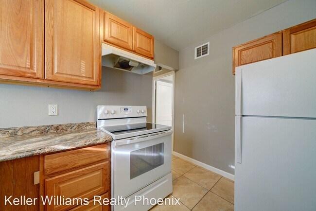 Building Photo - 2 br, 1 bath House - 9316 East Balsam Aven...