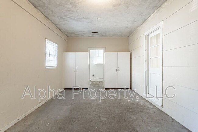 Building Photo - 123 Legrand Blvd