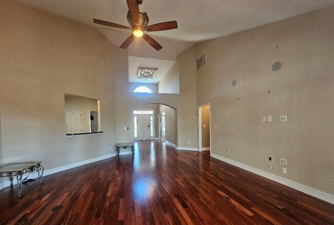 Building Photo - Waterford Plantation Home in Carolina Forest