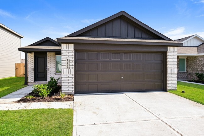 Primary Photo - 10818 Bird Of Paradise Ln