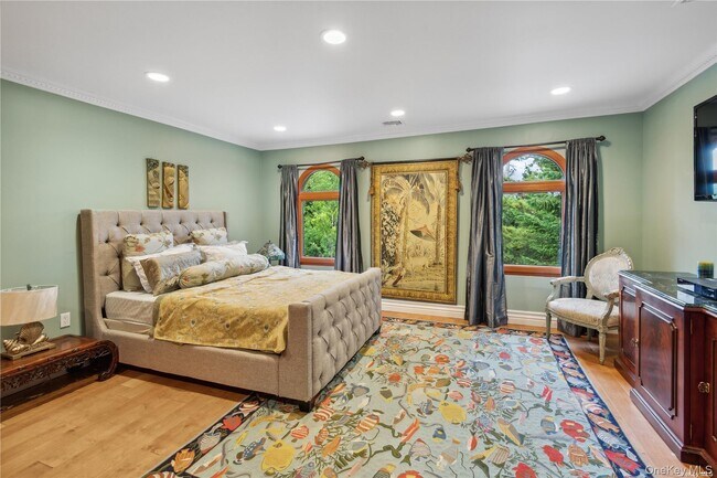 Building Photo - 13 Seatuck Ln