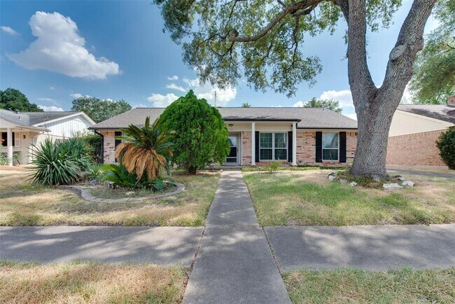 Primary Photo - 8503 Leader St