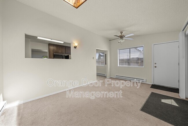 Building Photo - 834 S 72nd St