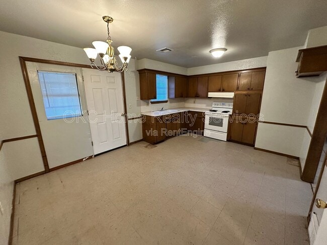 Building Photo - 2248 Laneway Cir