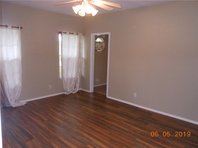 Building Photo - 1710 Foxfire Dr