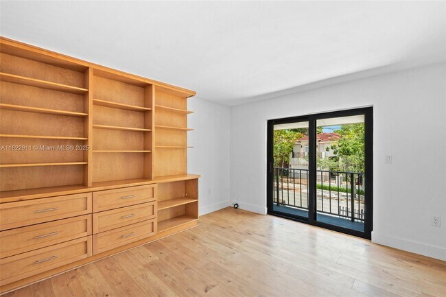 Building Photo - 3125 Virginia St