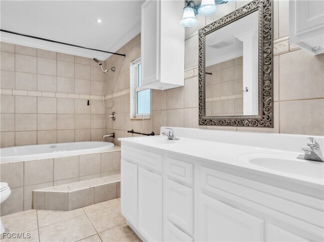Building Photo - 5303 Mikado Ct