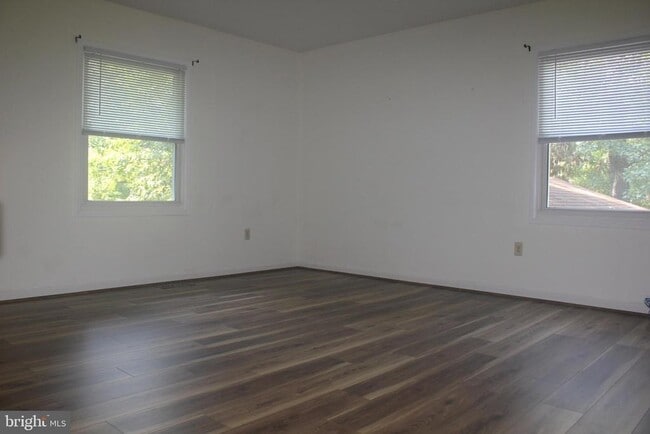 Building Photo - 6416 Albemarle St
