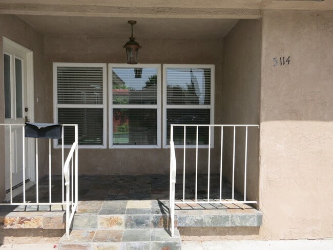 Building Photo - SDSU available AUGUST 2026 - 5 Bedrooms / 2 1/2  Bathrooms Large house in walking distance to SDS...