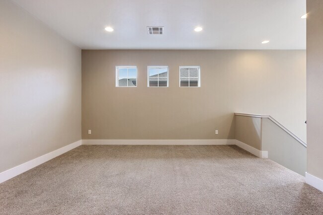 Building Photo - 3846 S Caddis Pl