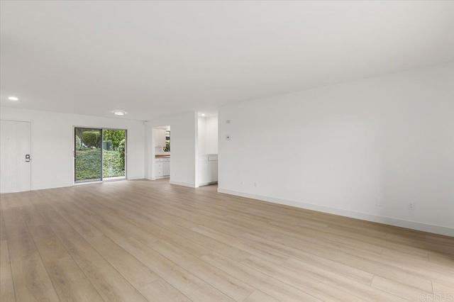 Building Photo - 1930 Fairway Cir Dr