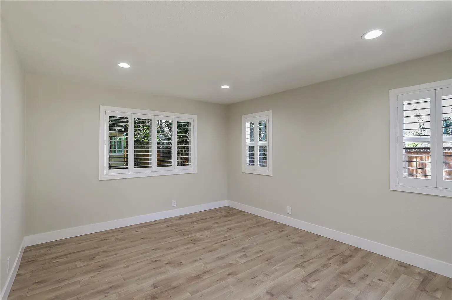 Building Photo - 4075 Beebe Cir