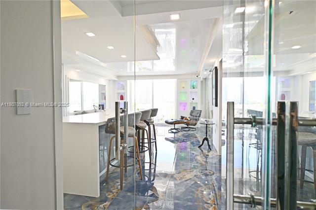 Building Photo - 401 Ocean Dr