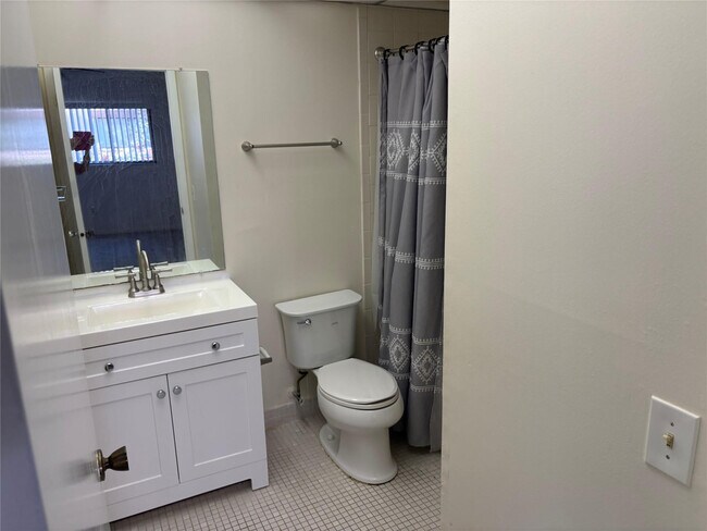 Building Photo - 9384 S Belfort Cir