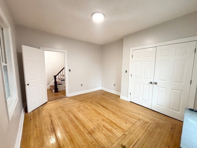 Building Photo - 35 Madison St