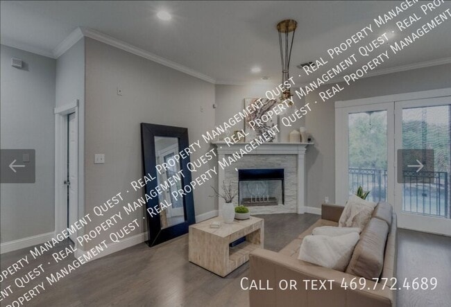 Building Photo - 2522 Waterstone Dr