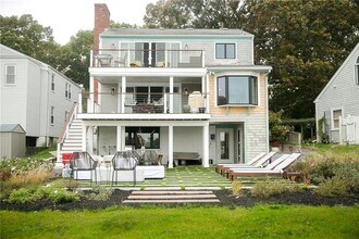 Building Photo - 126 Riverside Dr
