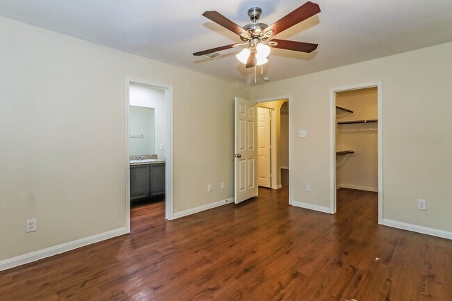 Building Photo - 18802 N Lyford Dr