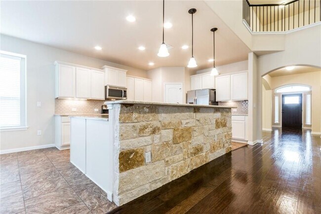 Building Photo - 1917 Tawakoni Dr