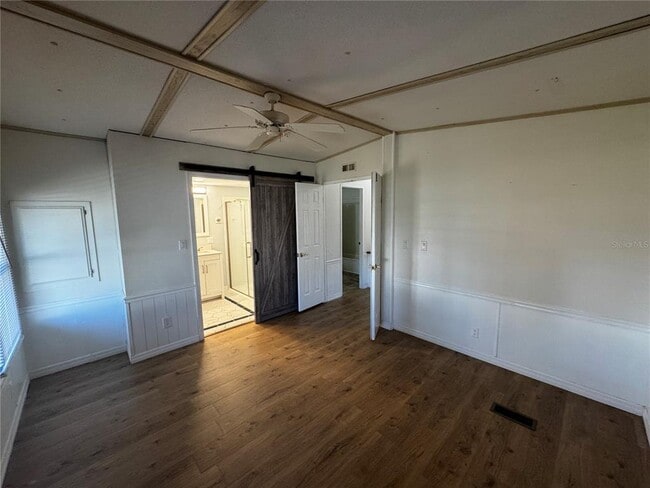 Building Photo - 1003 Oren Ave