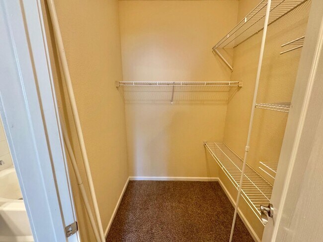 Building Photo - ABSOLUTELY STUNNING 2 BEDROOM, 2 BATHROOM CONDO LOCATED IN THE GATED COMMUNITY OF PACIFIC CREST I...