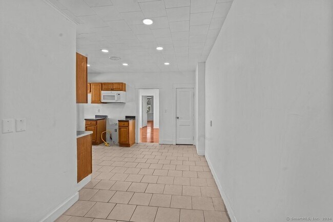 Building Photo - 56 Blake St