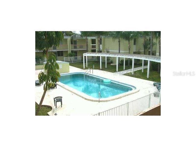 Building Photo - 1301 S Howard Ave