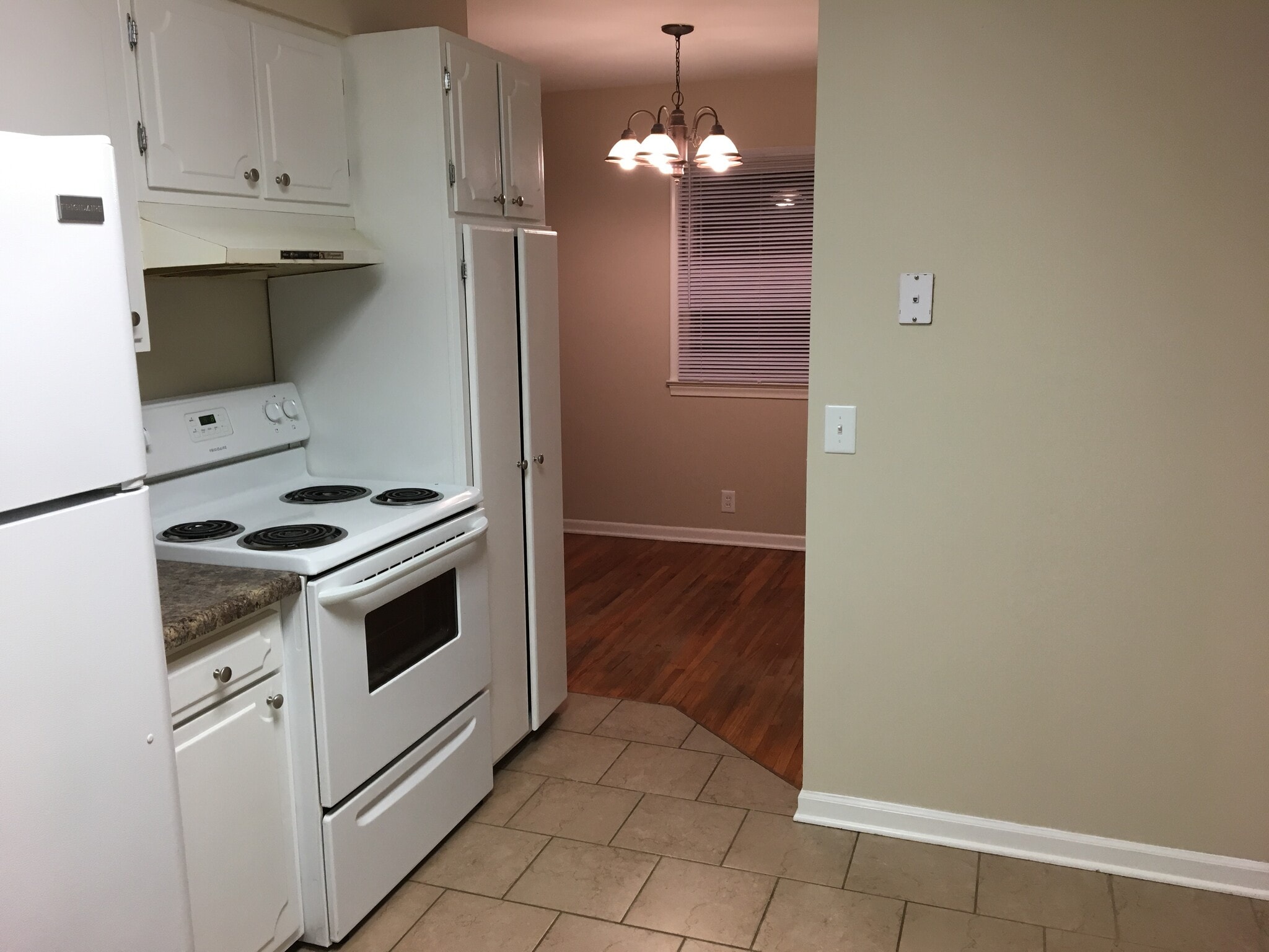 Kitchen - 4016 North 92nd Circle
