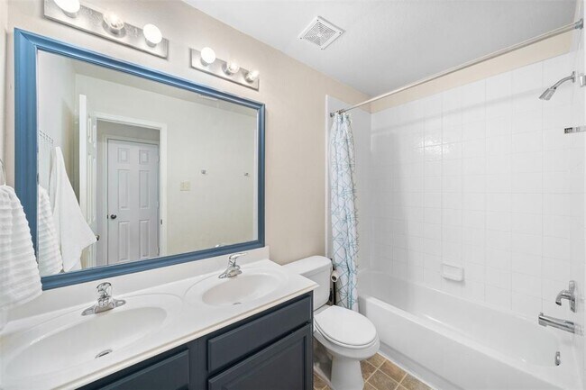 Building Photo - 3318 Forest Willow Ln