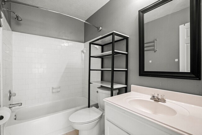 Building Photo - 47 N Winterport Cir