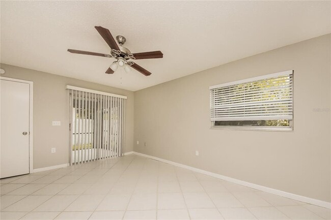 Building Photo - 4454 Sandhurst Dr