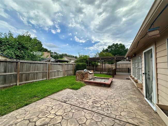 Building Photo - 11614 Easterling Dr