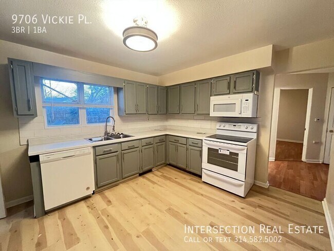 Building Photo - 9706 Vickie Pl