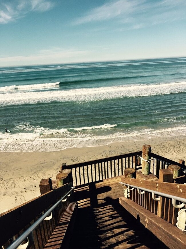 Building Photo - Charming Bungalow by the Beach in Leucadia!