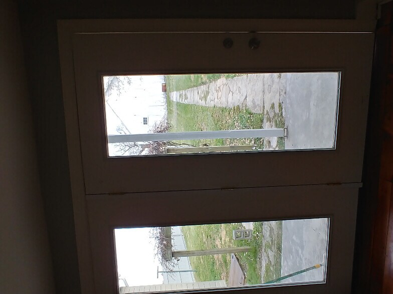 Building Photo - 117 N Middlesex Rd