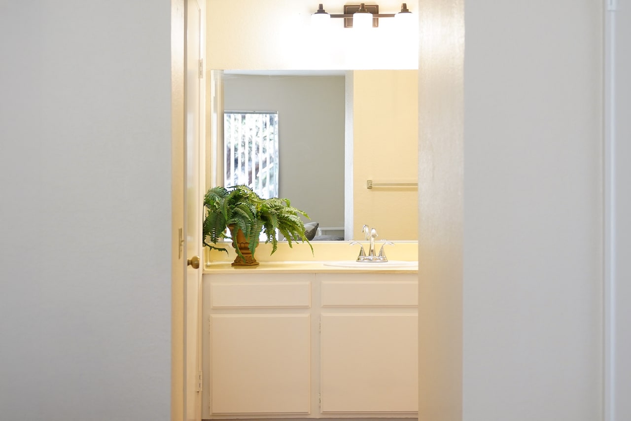 Building Photo - 4095 Rosenda Ct