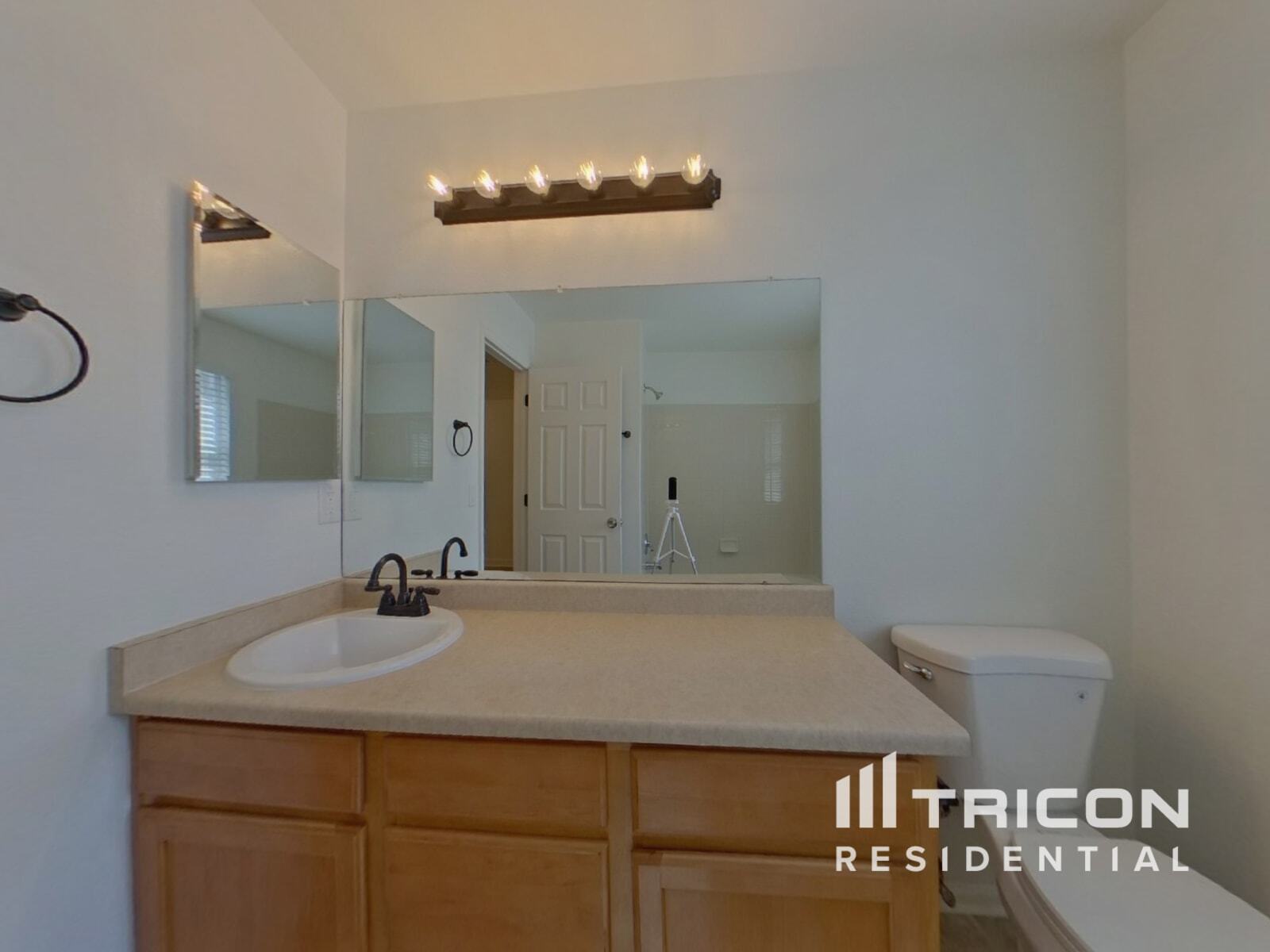 Building Photo - 13058 Monaco Way