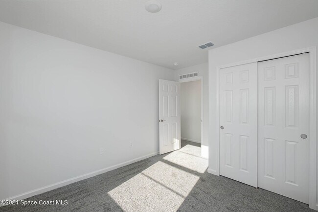 Building Photo - 1813 Middlebury Drive