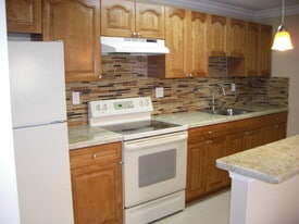 Building Photo - 4530 NW 79th Ave