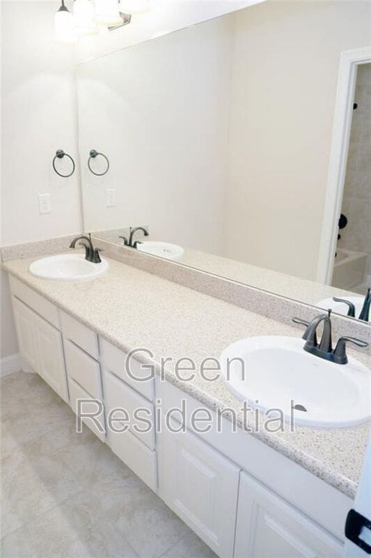 Building Photo - 27623 Dalton Bluff Ct