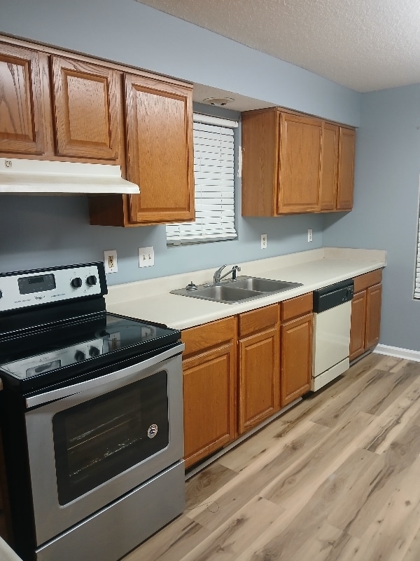 Building Photo - 205 H Ave