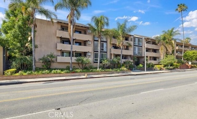 Building Photo - 17000 Burbank Blvd