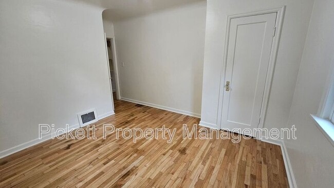 Building Photo - 139 S Lafayette Ave