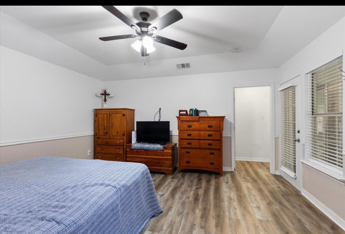 Building Photo - 1132 Kensington Ct