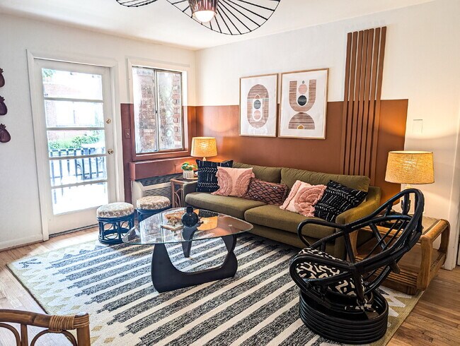 Building Photo - Fully Furnished 2BR/2BA Near USC – Pre-Leasing for January 2027