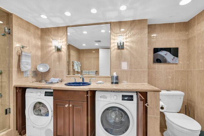 Building Photo - 550 S Ocean Blvd