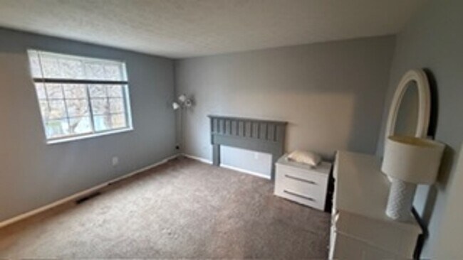 Building Photo - 3886 Farm Brook Ln