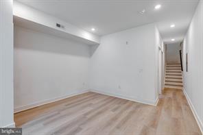 Building Photo - 3962 Parrish St